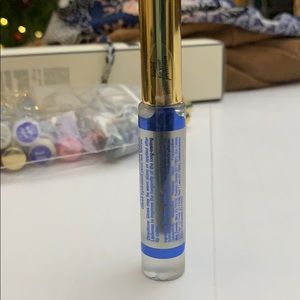 Never opened glossy gloss